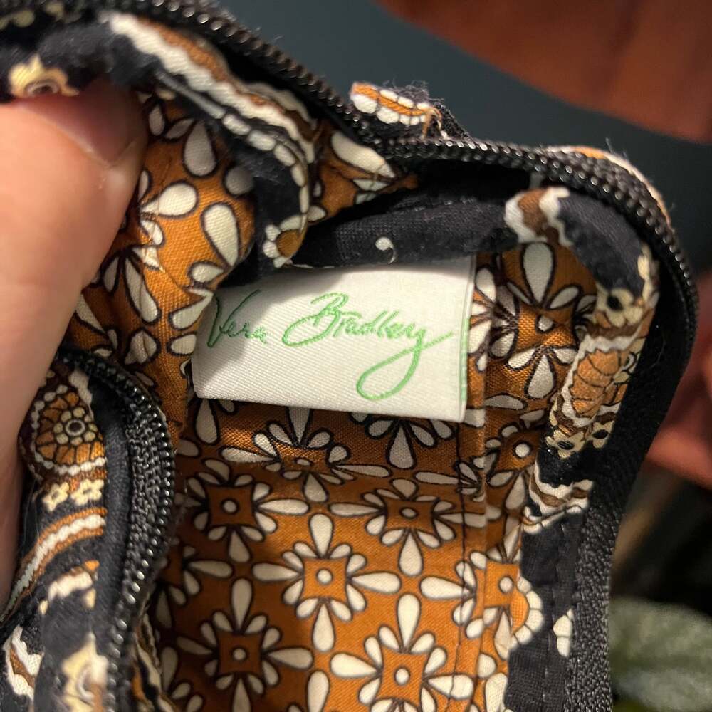 Vera Bradley Caffe Latte Quilted Zip Cell Phone Wallet Wristlet Clutch - Picture 4 of 4